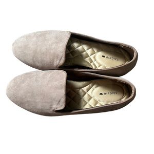 Woman’s tan birdie shoes size 8